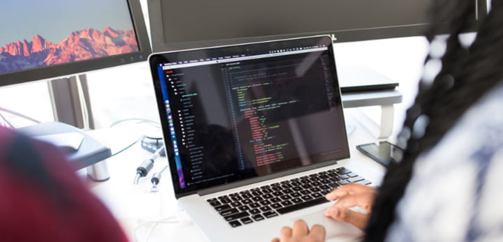 cons of outsourcing software development